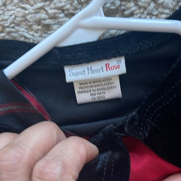 4T holiday dresses 🎄 - Picture 7 of 9